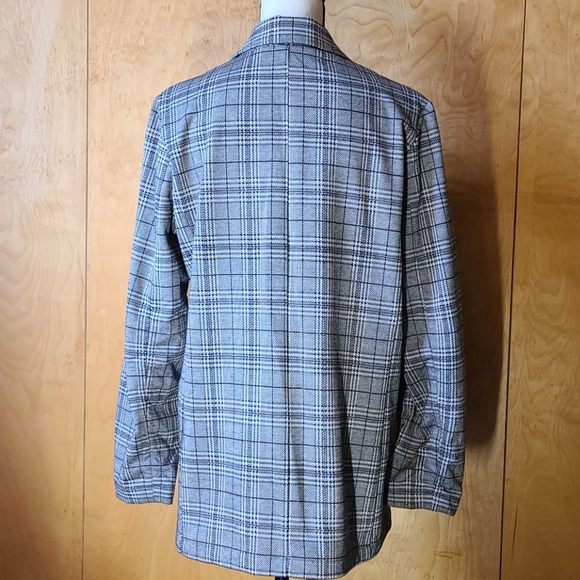 Max Studio blazer, black, white & burgundy - Picture 2 of 5